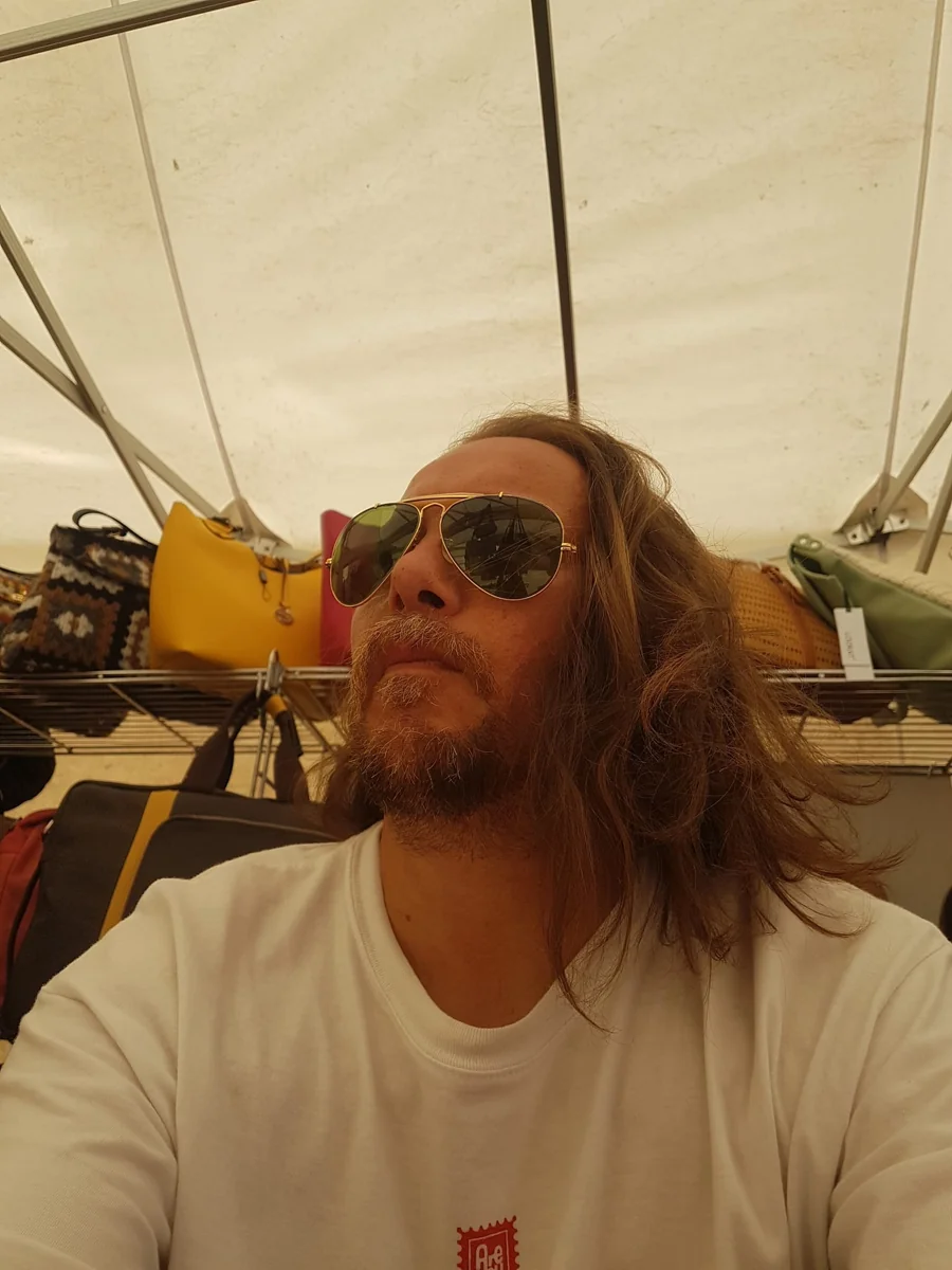 Retrato de Giorgio, el artista de EmotiSongMusic